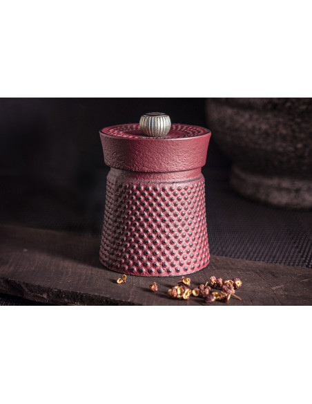 Molino de pimienta manual Peugeot Bali, de hierro fundido rojo mate, 8 cm