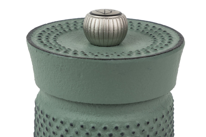 Molino de pimienta manual Peugeot Bali, de hierro fundido, color verde celadón, 8 cm