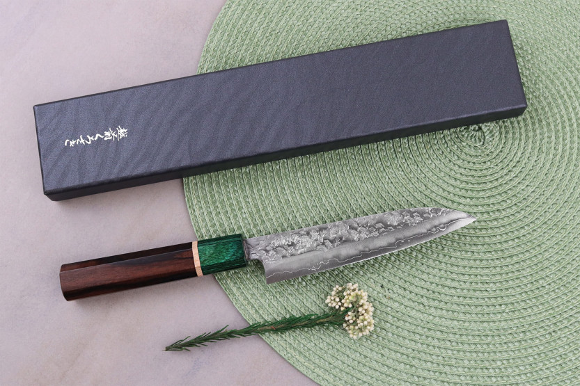 Coltello universale giapponese artigianale Makoto Kurosaki Samidorizuki SGStrix da 13,5 cm