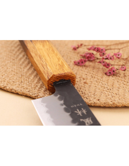Handgefertigtes japanisches Sujihiki -Messer, 24 cm, Yuzo Black AS, gebrannte Eiche
