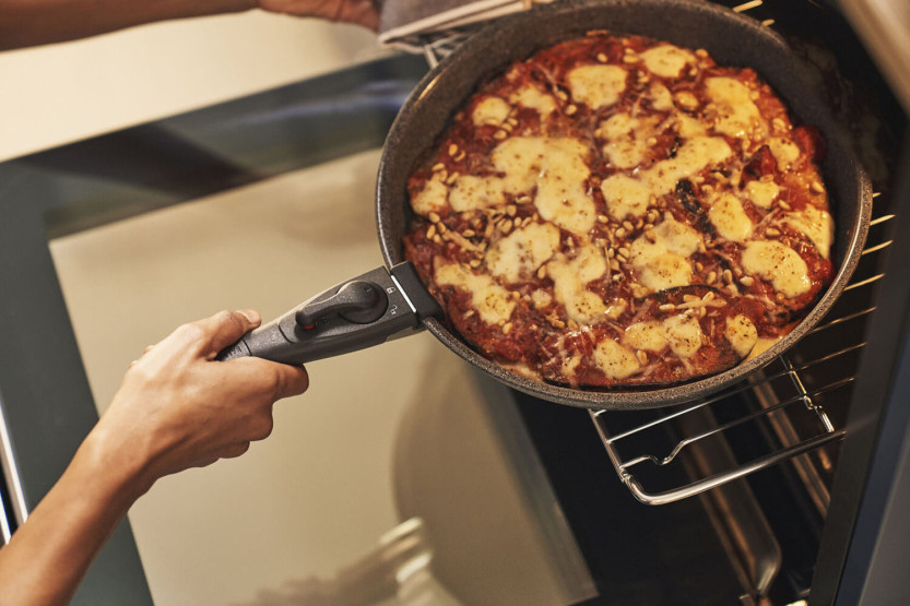 Set da cucina Ballarini Torre da 3 pezzi: 1 padella da 24 cm + 1 padella da 28 cm + 1 manico rimovibile