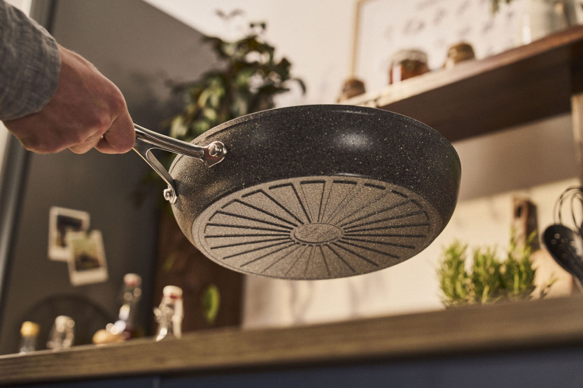 Ballarini Salina non-stick sautépande, 28 cm, med glaslåg