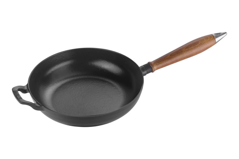 Staub Vintage stekpanna i emaljerat gjutjärn med trähandtag