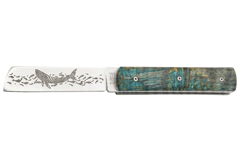 Cuchillo plegable «Le Fidèle 20/20» de abedul estabilizado azul, con hoja de 10,8 cm y decoración de ballena