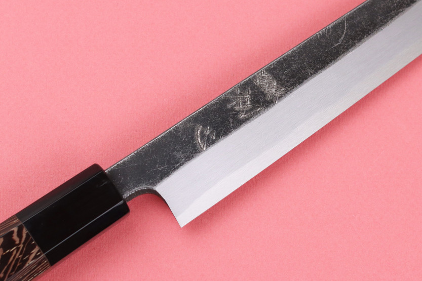 Handgjord japansk yanagiba-kniv (kiritsuke) 24 cm från Hatsukokoro Shirasagi med handtag i wengé