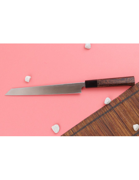 Cuchillo yanagiba kiritsuke japonés artesanal Hatsukokoro Shirasagi de 24 cm con mango de wengué