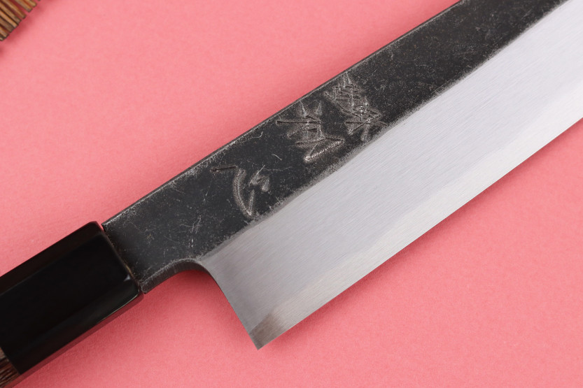21 cm:n epäsymmetrinen japanilainen käsintehty Hatsukokoro Shirasagi -gyuto- veitsi, wengé-kahva