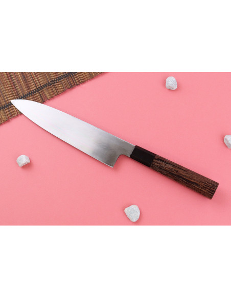 Asymmetrisk japansk gyuto -kniv, 21 cm, håndlaget av Hatsukokoro Shirasagi, med håndtak i wengé