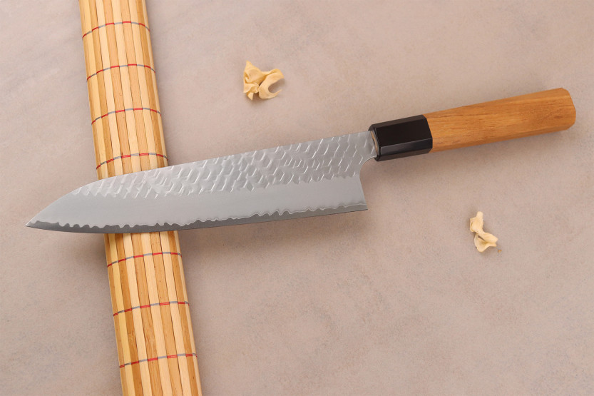 Håndlavet japansk kok kek niv, 20 cm, Nigara Hamono Migaki Tsuchime SG2, teak