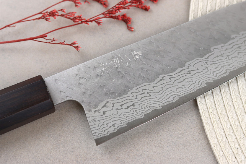 Håndlaget japansk santoku-kniv, 17 cm, fra Nigara Hamono, Tsuchime, VG10 -damask