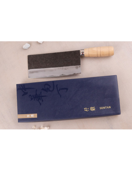 Handgjord japansk kockkniv i kinesisk stil, 17 cm, Hatsukokoro Sentan Kurouchi Migaki, i lönn