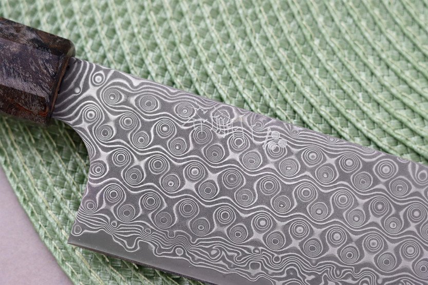 Faca de chef japonesa artesanal de 23 cm, Nigara Hamono Anmon Damascus SG2