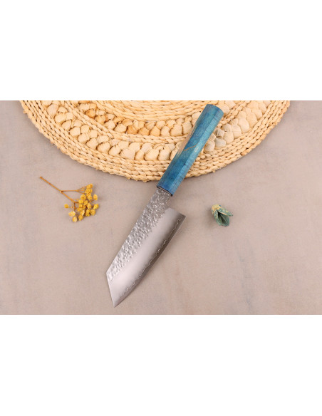 Faca japonesa artesanalKo-Bunka de 13 cm, da marca Hado Shiosai, em aço VG10, com cabo azul