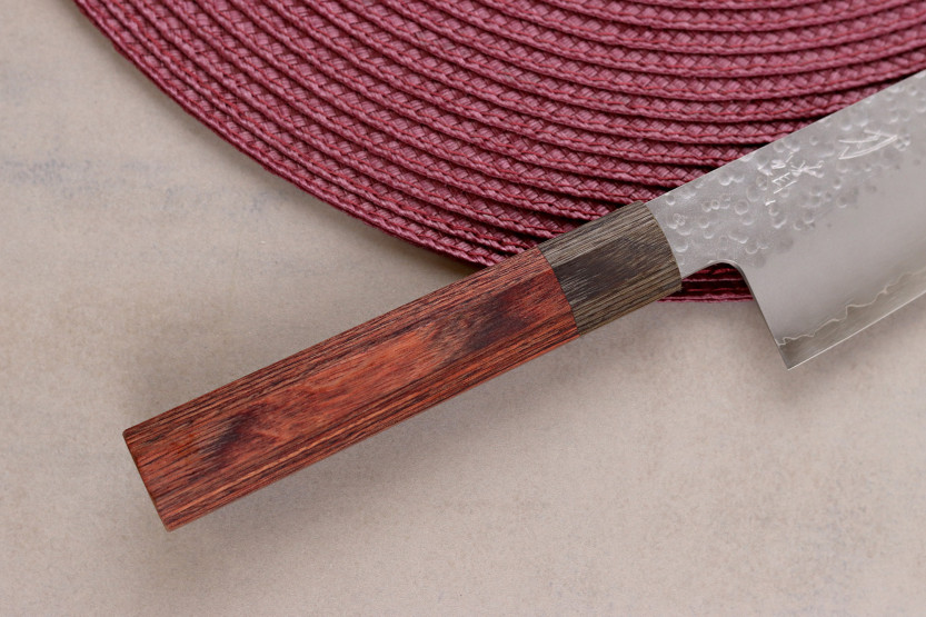 Cuchillo japonés artesanalKo-Bunka de 13 cm, de Hado Shiosai, acero VG10, mango de madera de pakka