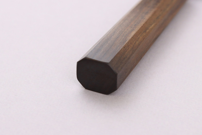 Faca gyuto japonesa artesanal Wusaki Hikari SLD de 21 cm com cabo em bubinga