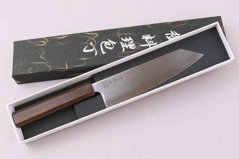 Handgemaakt Japans santoku-mes (kiritsuke) van 17,5 cm, Wusaki Hikari SLD, met bubinga-heft