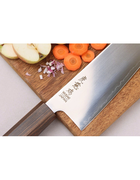 Coltello santoku kiritsuke giapponese artigianale Wusaki Hikari SLD da 17,5 cm con manico in bubinga