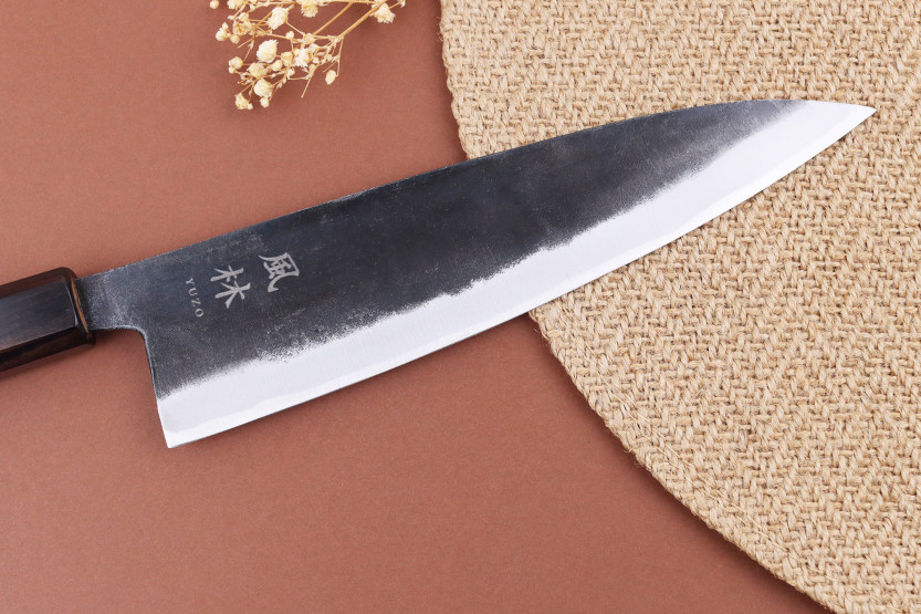 Yuzo Shinju BS2:n käsintehty japanilainen 21 cm:n gyuto -veitsi