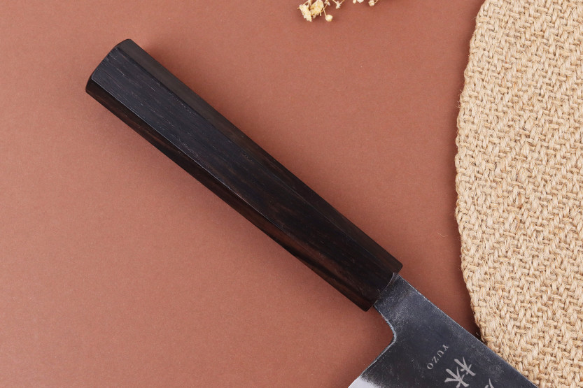 Håndlavet japansk gyuto -kniv, 21 cm, Yuzo Shinju BS2