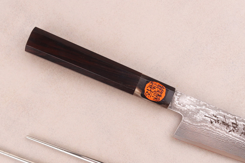 Håndlavet japansk sujihiki -kniv, 27 cm, af Shigeki Tanaka, SG2 Kurozome Damask-stål i ibenholt