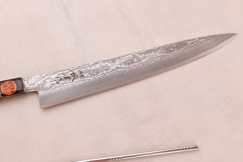 Cuchillo sujihiki japonés artesanal de 27 cm de Shigeki Tanaka, SG2, Kurozome, damasco de ébano