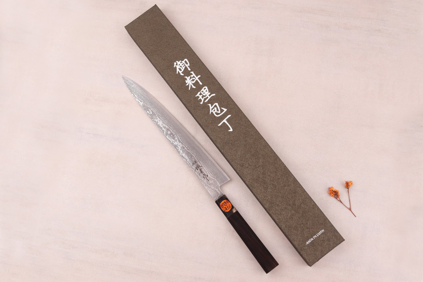 Handgemaakt Japans sujihiki -mes van 27 cm, Shigeki Tanaka, SG2, Kurozome, Damascus-staal, ebbenhout
