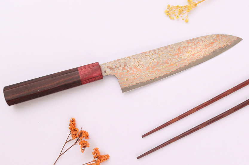 Håndlavet japansk kokkekniv, 18 cm, Takeshi Saji VG10 Rainbow Nashiji