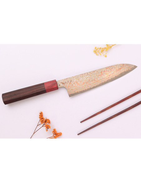 Faca de chef japonesa artesanal de 18 cm Takeshi Saji VG10 Rainbow Nashiji