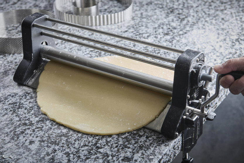 De Buyer PRO Multi-Dough Roller in Stainless Steel and Polyamide