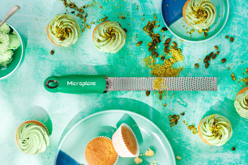 Microplane Premium Pop of Colour-rivejern og citronskræller, basilikumgrøn – 20,3 cm