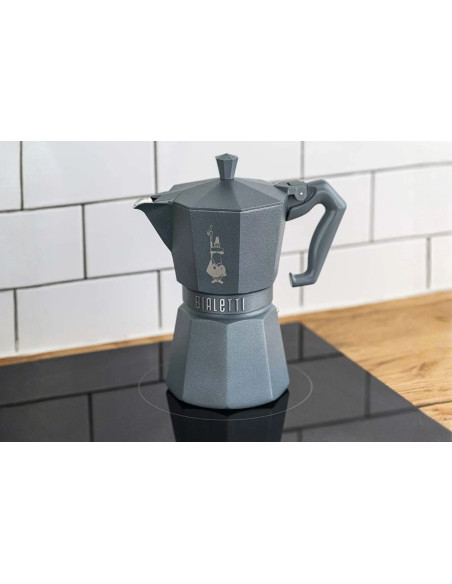 Italiensk kaffebryggare Bialetti Moka Exclusive, åttkantig, induktionsmodell, silvergrå