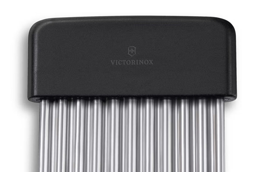 Victorinox dekorationskniv med bølget klinge i rustfrit stål