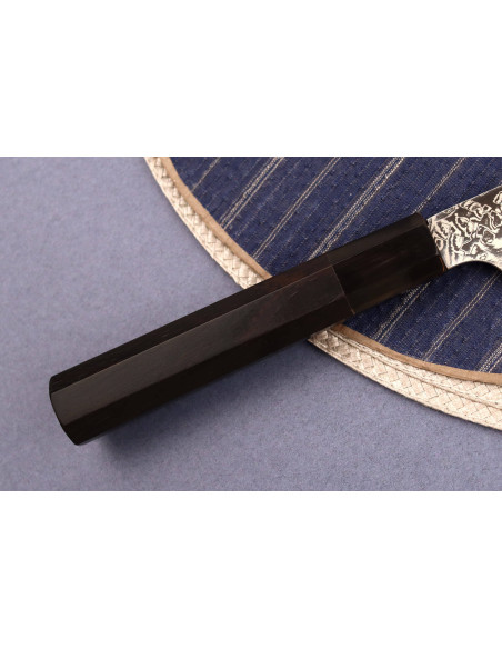 Faca universal japonesa artesanal Hatsukokoro Ginga Damasco, de 15 cm, com cabo em ébano