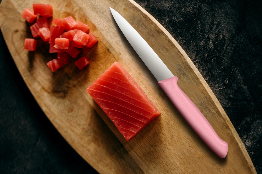 Cuchillo de cocina Fischer Creative Chef de 10 cm con mango sobremoldeado en color rosa