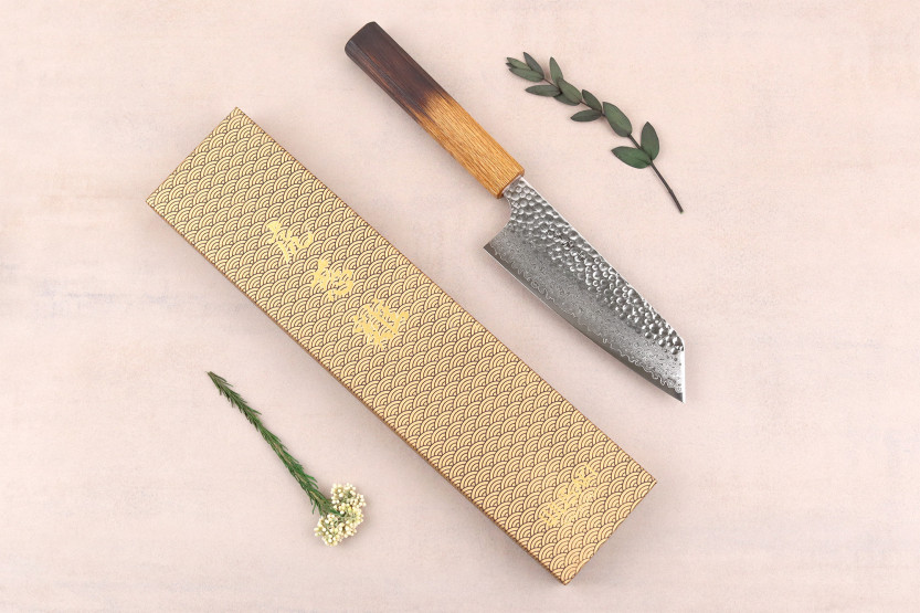 Håndlavet japansk Bunka -kniv, 15 cm, Wusaki Yaketa VG10 damask, brændt eg