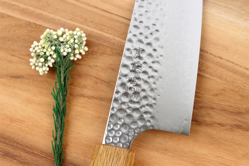 Handgefertigtes japanisches Bunka -Messer, 15 cm, Wusaki Yaketa, VG10 -Damast, gebrannte Eiche