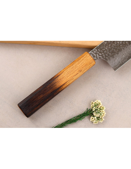 Faca nakiri japonesa artesanal Wusaki Yaketa de 17 cm, em aço VG10 damasco com acabamento em carvalho queimado