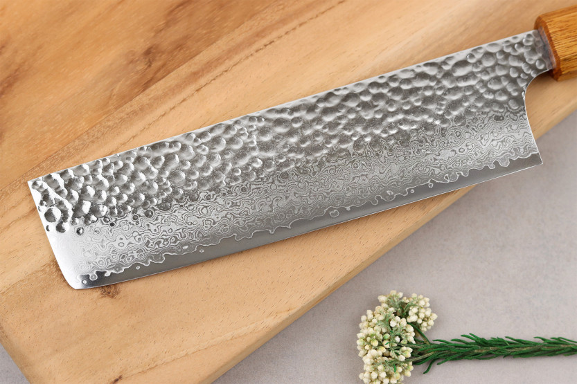 Håndlaget japansk nakiri-kniv, 17 cm, Wusaki Yaketa VG10-damaskusstål, brent eik
