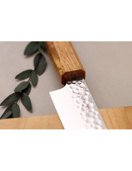 Håndlavet japansk universal kniv, 15 cm, Wusaki Yaketa, VG10 -damask, brændt eg
