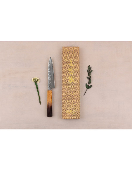 Handgjord japansk universalkniv, 15 cm, Wusaki Yaketa, VG10-damaststål, bränd ek