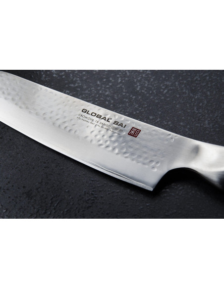 Global Sai M06 japansk santokukniv, hamrat blad 15 cm