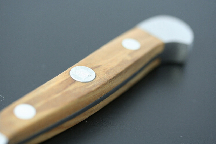 Güde Alpha Olive 13 cm smidd, fleksibel utbeiningskniv