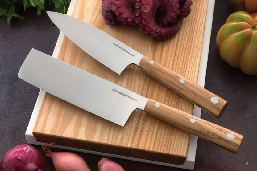 Coltello da pane seghettato da 21 cm Due Cigni Hakucho in legno d'ulivo