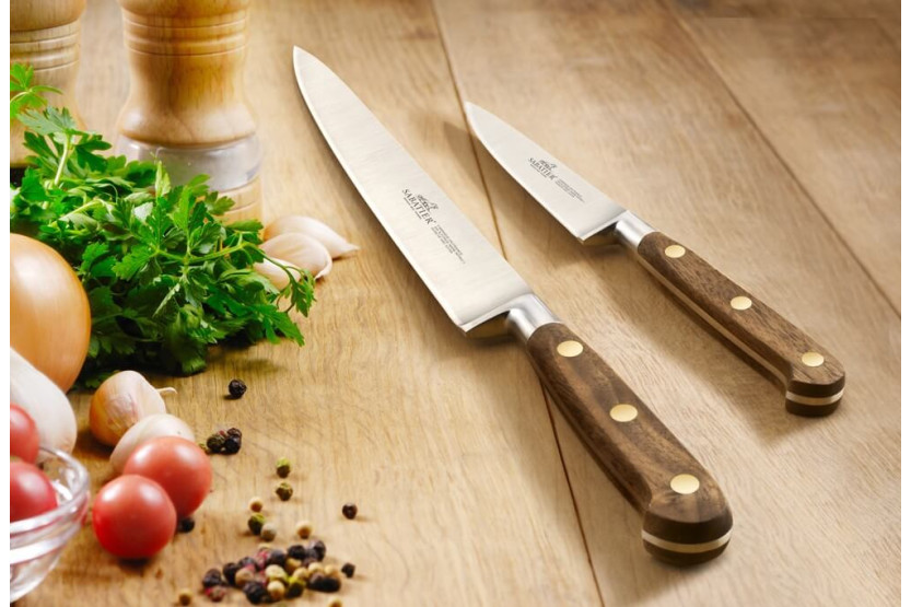 Couteau à tomates forgé Sabatier Perigord dentelé 12cm manche en noyer