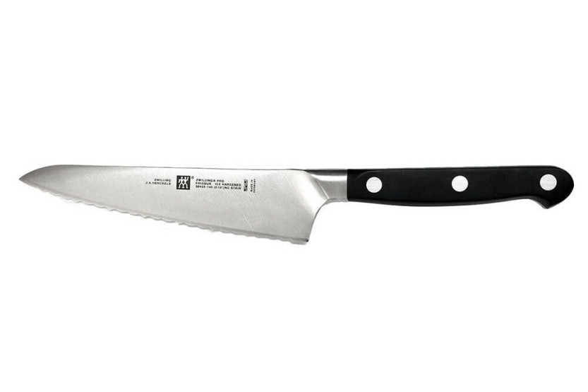 Zwilling Pro 14cm smidd tandad kockkniv
