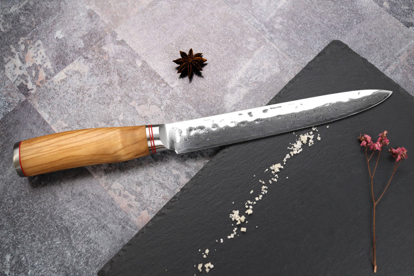Wusaki Damast Tranchiermesser 10Cr 20cm Griff aus Olivenholz