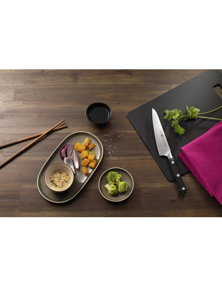 Zwilling Pro taottu kokkiveitsi 14cm