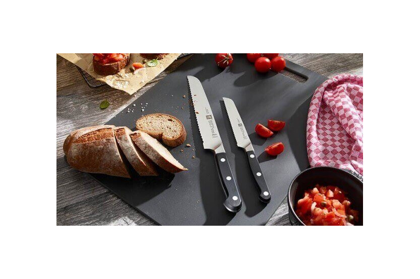 Couteau universel à dents Zwilling Pro forgé 13cm