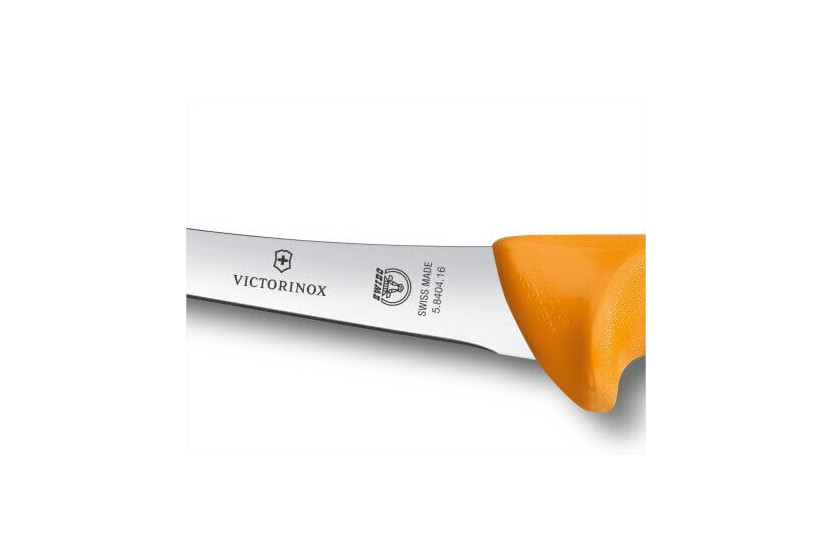 Couteau à désosser professionnel Victorinox SWIBO lame semi-flexible renversée acier inox 13cm