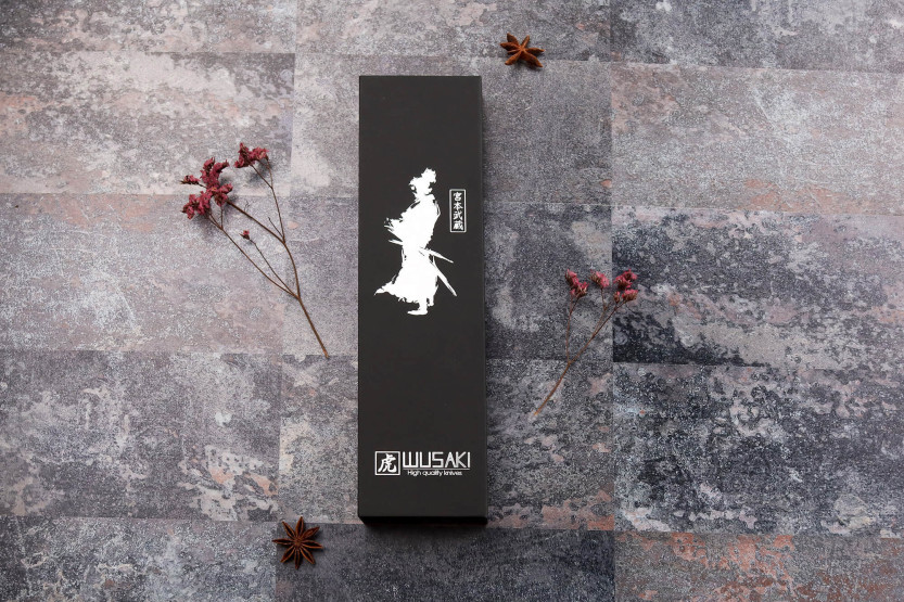 Faca para legumes Wusaki Damascus 10Cr 9cm cabo em madeira de oliveira